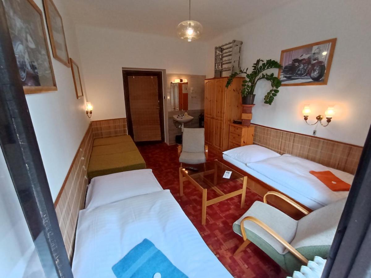 21 Guest house
